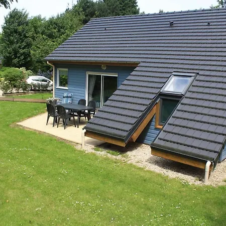 Maison Bleue Avec Jardin A 6 Km De La Mer, Parking Prive, Wifi *